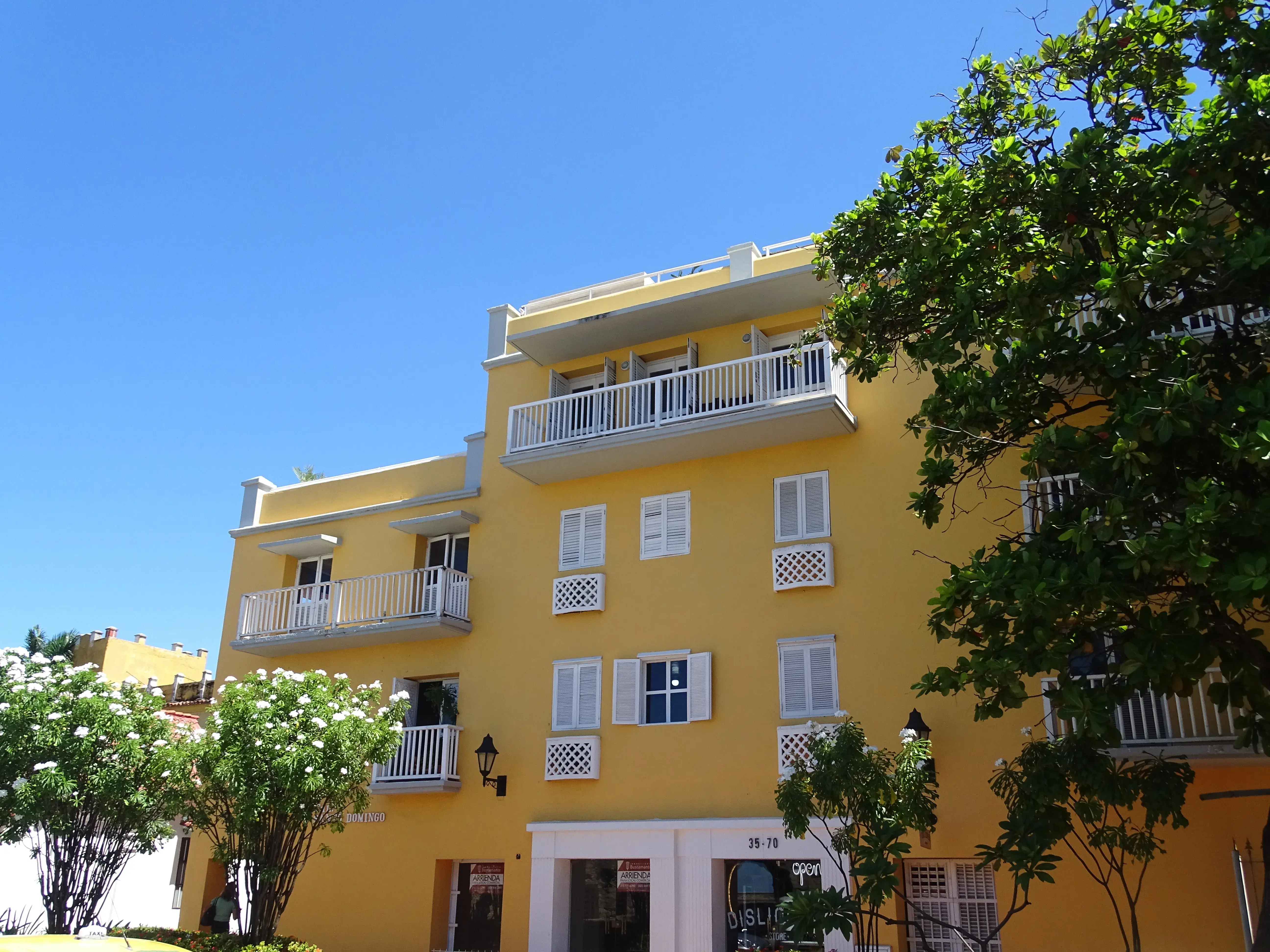 UNIDAD RESIDENCIAL SANTO DOMINGO 